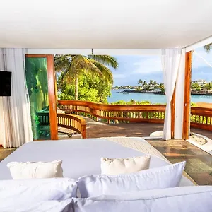 ***** Hotel Escalesia Ecuador